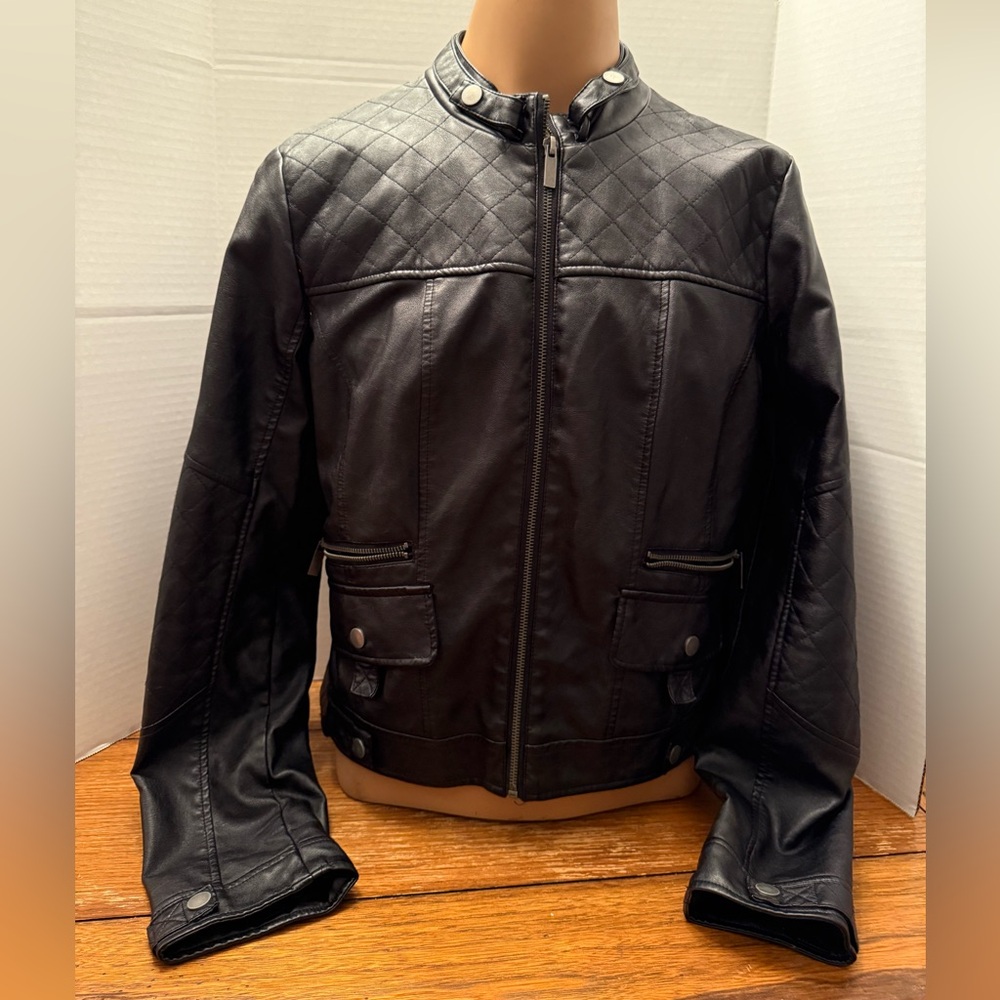 Blanc Nior jacket. Used condition. Size L